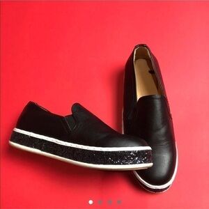 Sparkly leather slides 🖤🤍​​​​​​​​​​​​​​​​​​​​​​​